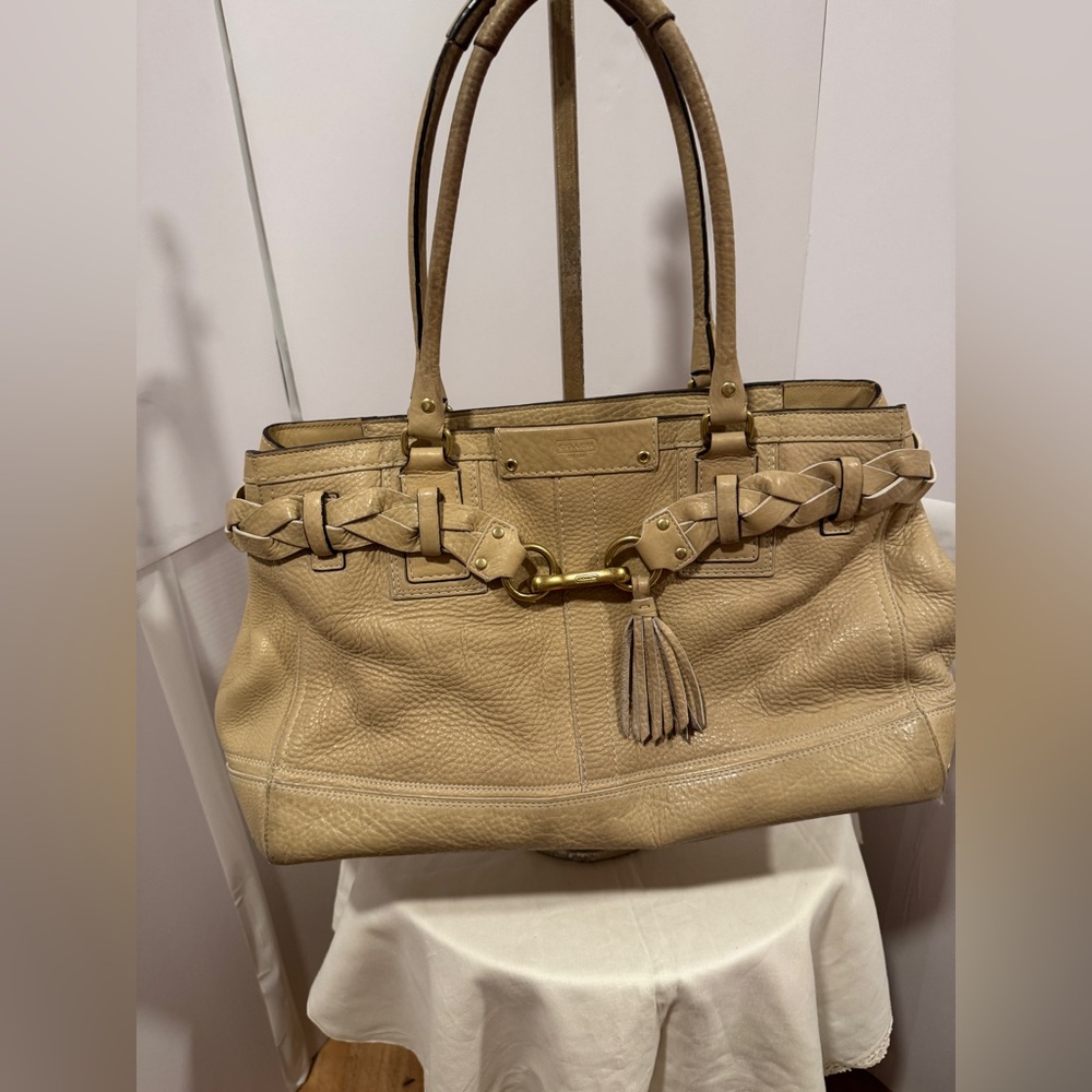 Vintage Coach Purse in pebbled tan leather